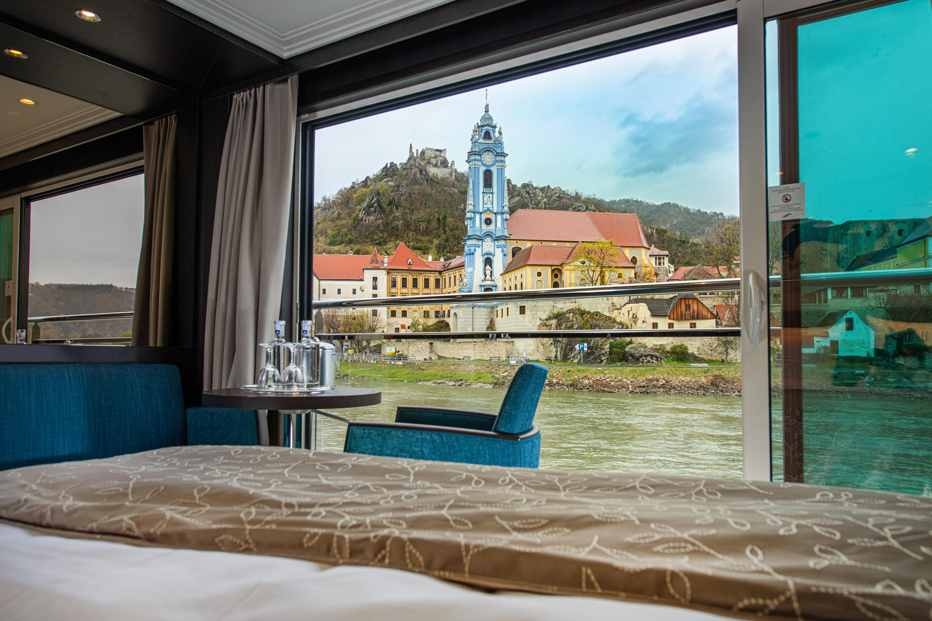 FREE Air or SAVE $1,600 on Avalon River Cruises - background banner