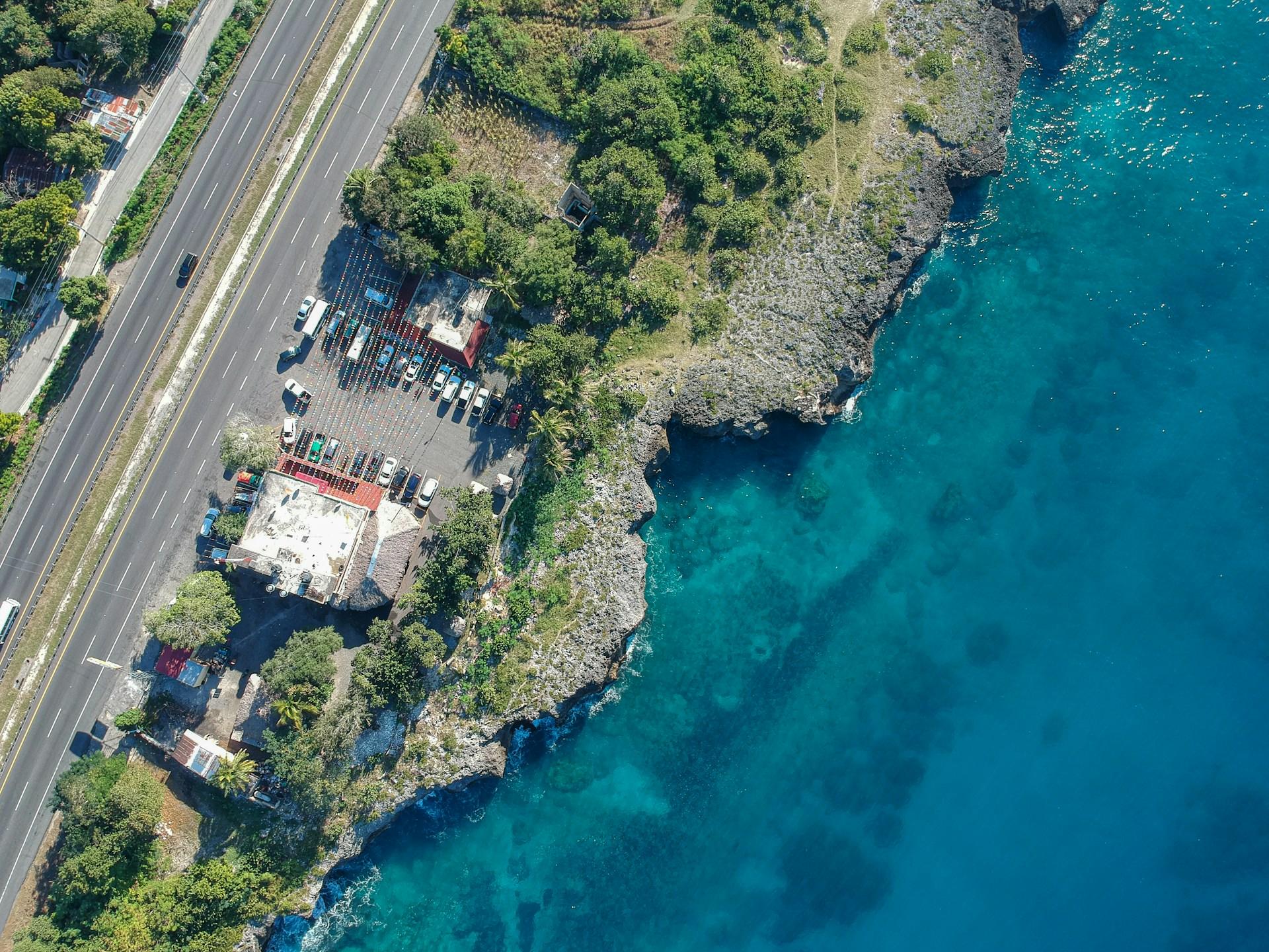 The Best Beaches in the Eastern Caribbean - background banner